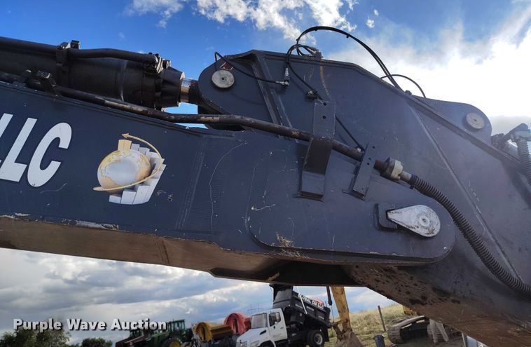 image for item IP9707 2014 John Deere 470G LC excavator