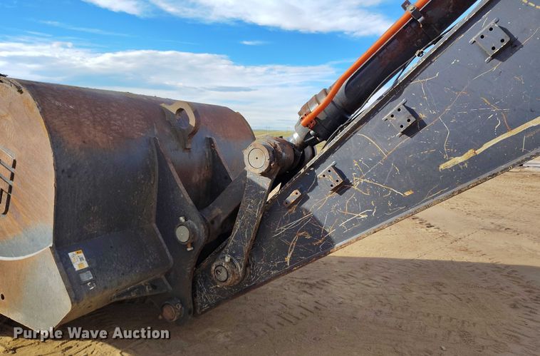 image for item IP9707 2014 John Deere 470G LC excavator