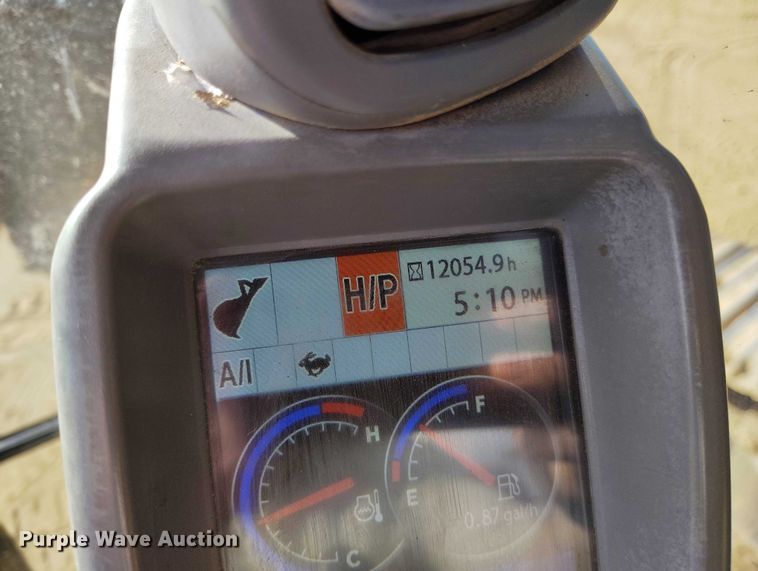 image for item IP9707 2014 John Deere 470G LC excavator