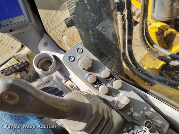 image for item IP9707 2014 John Deere 470G LC excavator