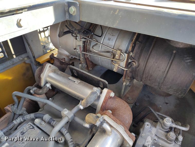 image for item IP9707 2014 John Deere 470G LC excavator