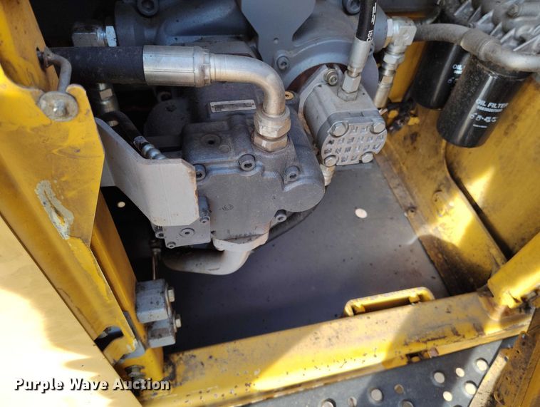 image for item IP9707 2014 John Deere 470G LC excavator