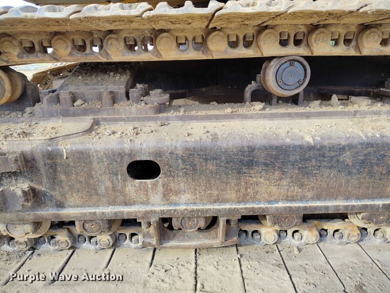 image for item IP9707 2014 John Deere 470G LC excavator