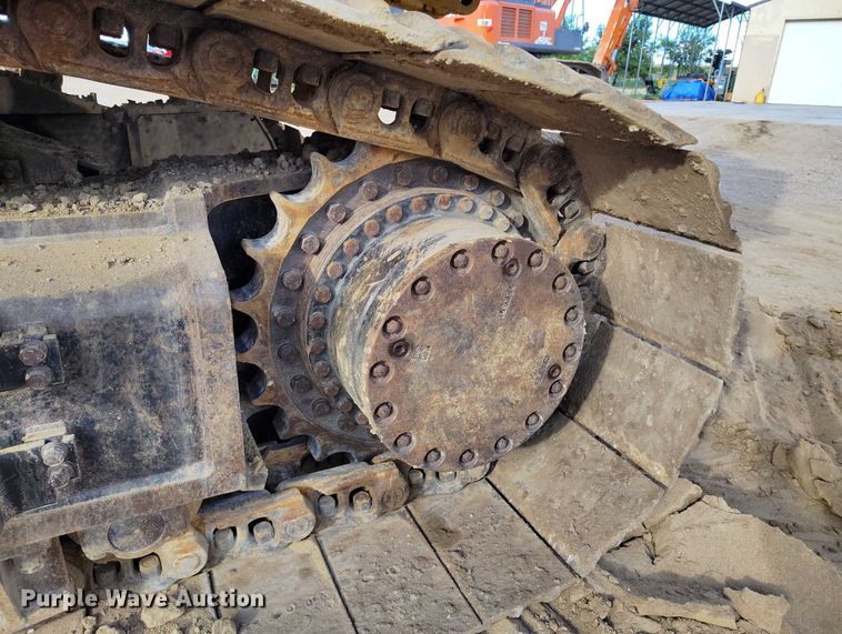 image for item IP9707 2014 John Deere 470G LC excavator