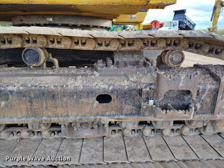 image for item IP9707 2014 John Deere 470G LC excavator