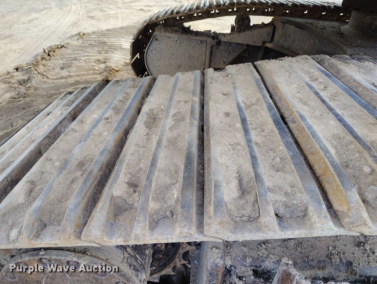 image for item IP9707 2014 John Deere 470G LC excavator