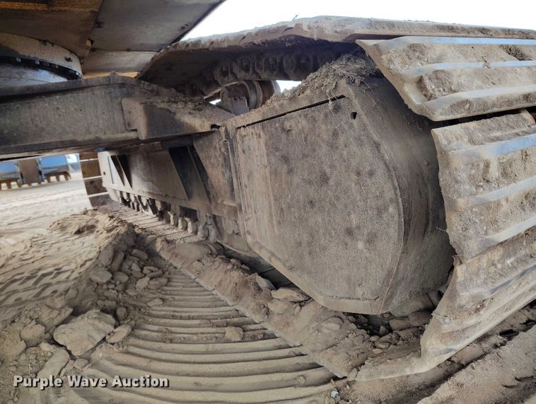 image for item IP9707 2014 John Deere 470G LC excavator