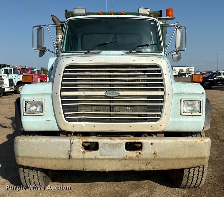 image for item ND9416 1995 Ford L9000 dump truck