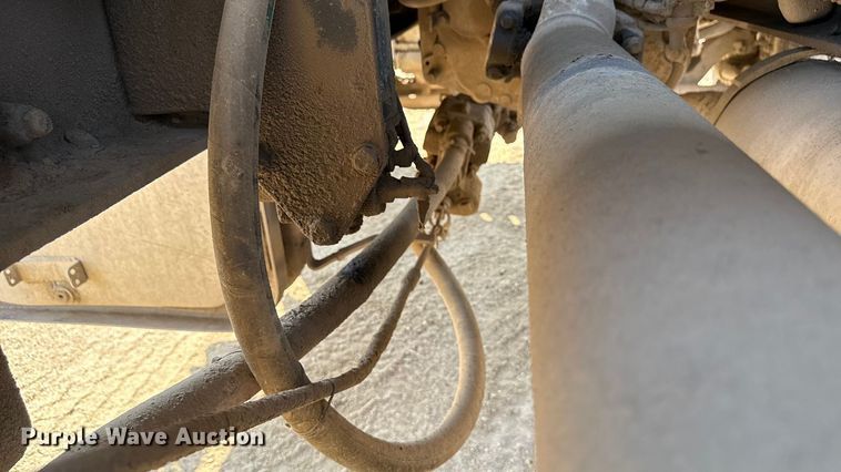 image for item ND9416 1995 Ford L9000 dump truck