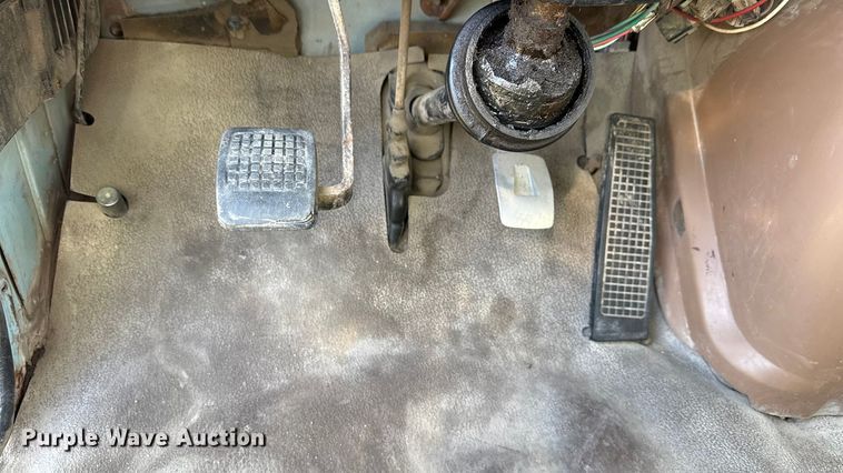 image for item ND9416 1995 Ford L9000 dump truck