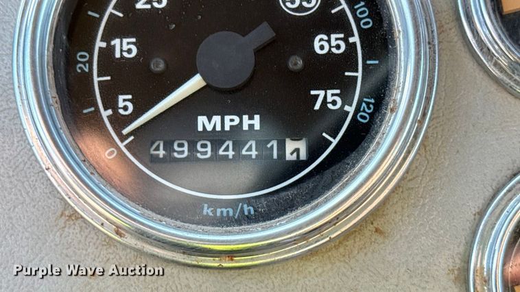 image for item ND9416 1995 Ford L9000 dump truck