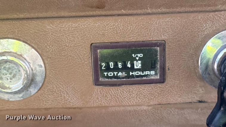 image for item ND9416 1995 Ford L9000 dump truck