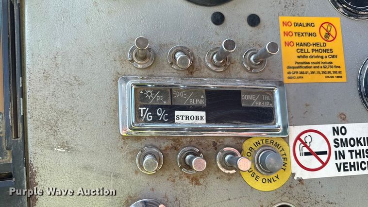 image for item ND9416 1995 Ford L9000 dump truck