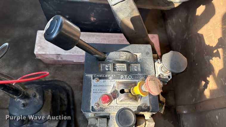 image for item ND9416 1995 Ford L9000 dump truck