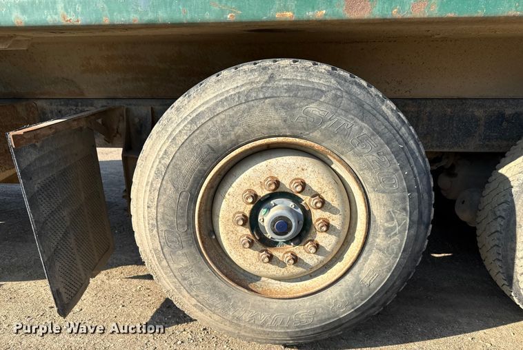 image for item ND9416 1995 Ford L9000 dump truck