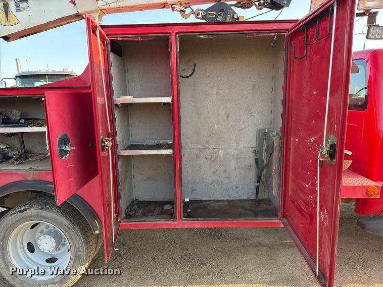 image for item ND9417 2013 Ford F450 utility / service truck