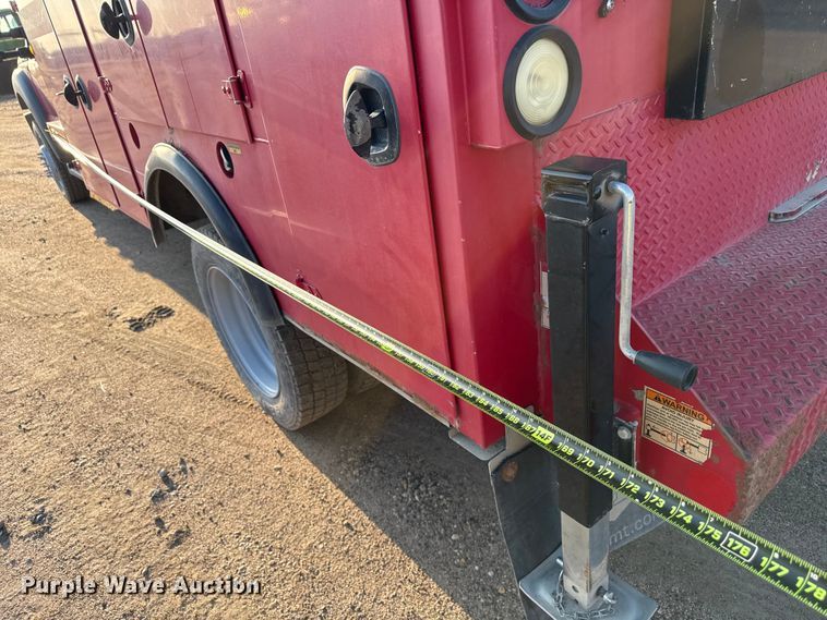 image for item ND9417 2013 Ford F450 utility / service truck