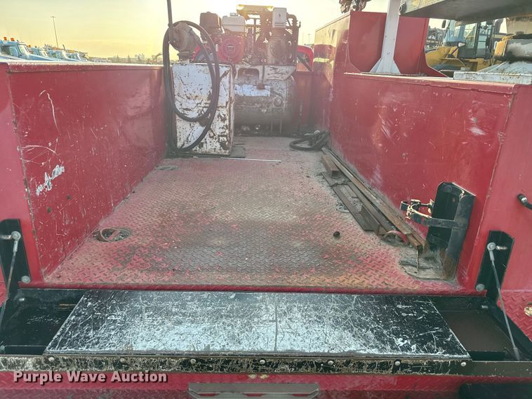 image for item ND9417 2013 Ford F450 utility / service truck