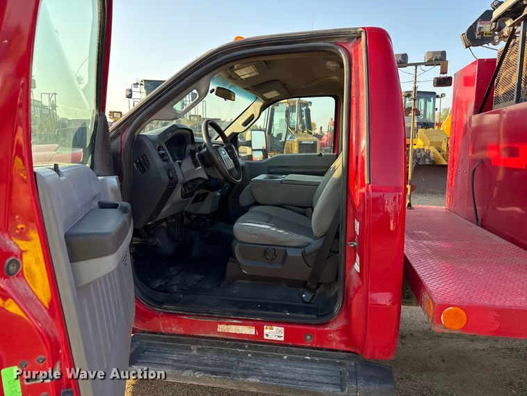 image for item ND9417 2013 Ford F450 utility / service truck