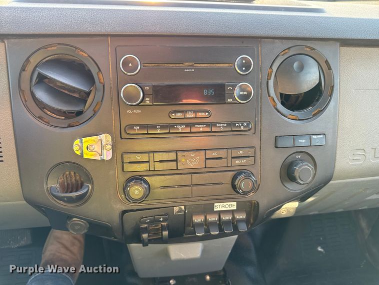 image for item ND9417 2013 Ford F450 utility / service truck