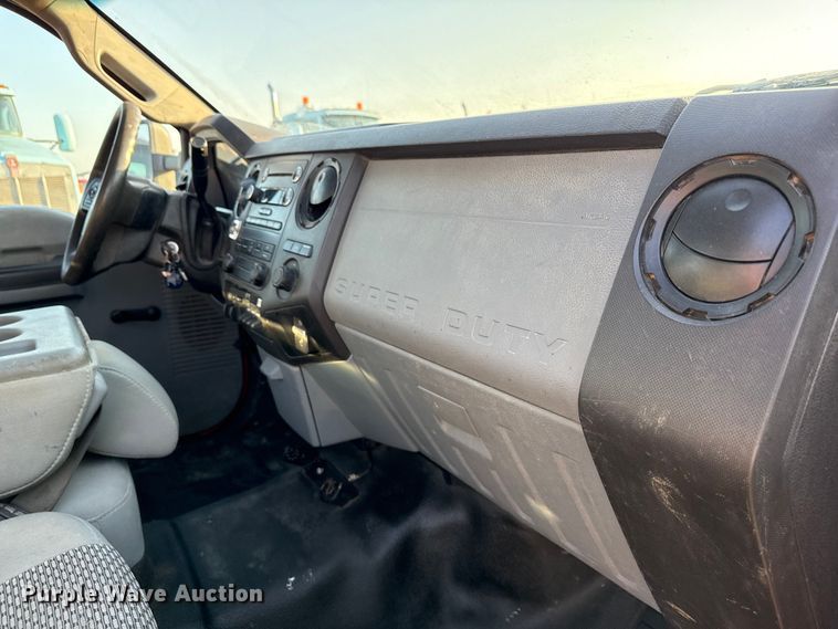 image for item ND9417 2013 Ford F450 utility / service truck