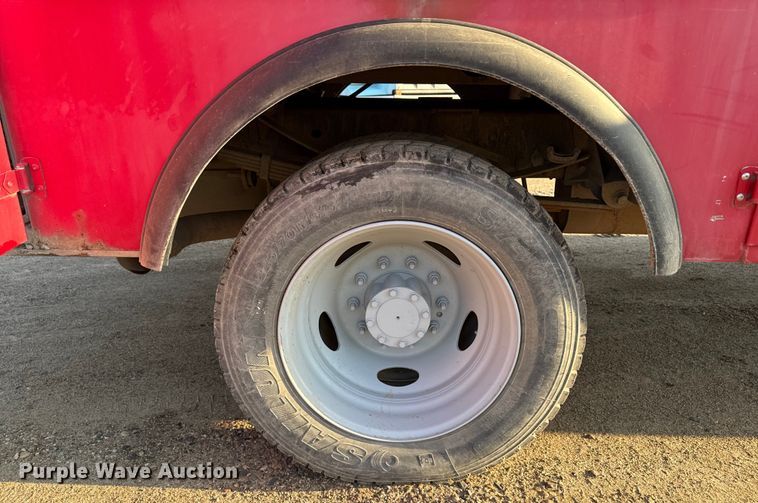 image for item ND9417 2013 Ford F450 utility / service truck