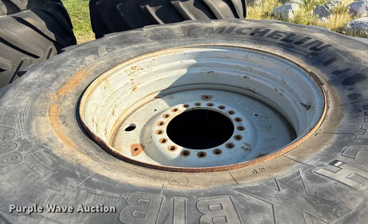 image for item ND9424 (8) Michelin Mach X Bib tires