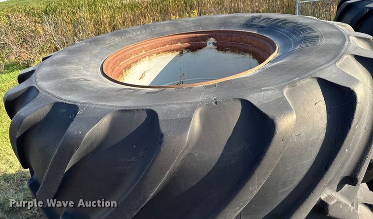 image for item ND9424 (8) Michelin Mach X Bib tires