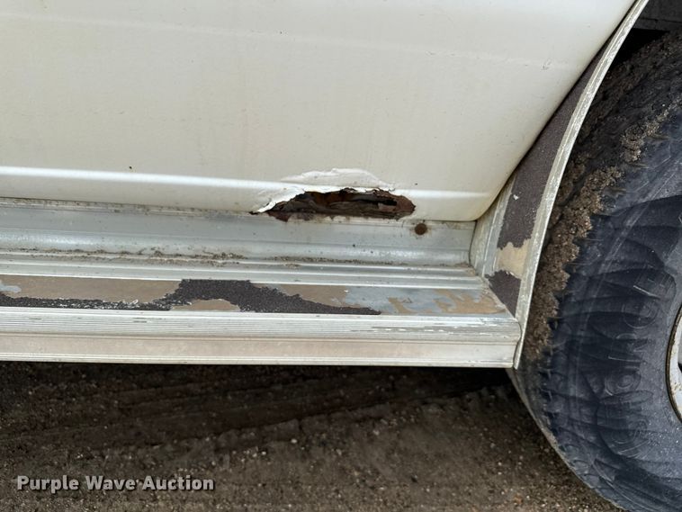 image for item ND9427 1996 Ford Club Wagon van