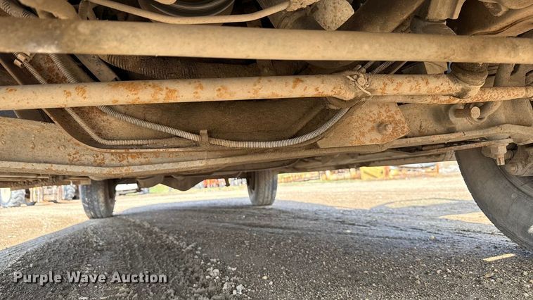 image for item ND9427 1996 Ford Club Wagon van