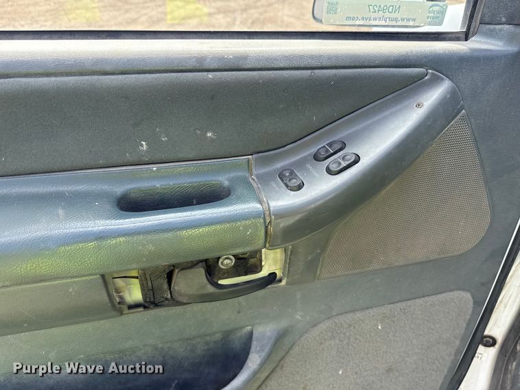 image for item ND9427 1996 Ford Club Wagon van