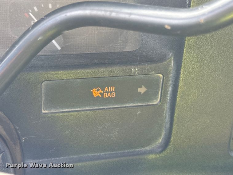 image for item ND9427 1996 Ford Club Wagon van