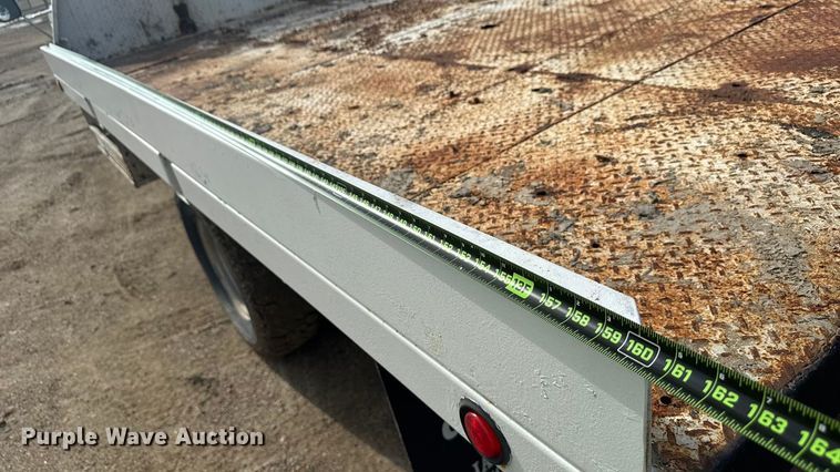 image for item ND9428 1991 Ford F450 Super Duty flatbed truck