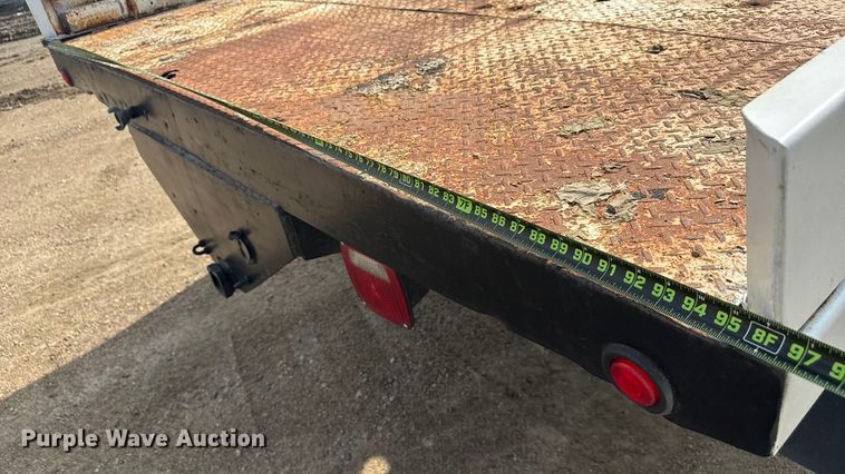 image for item ND9428 1991 Ford F450 Super Duty flatbed truck