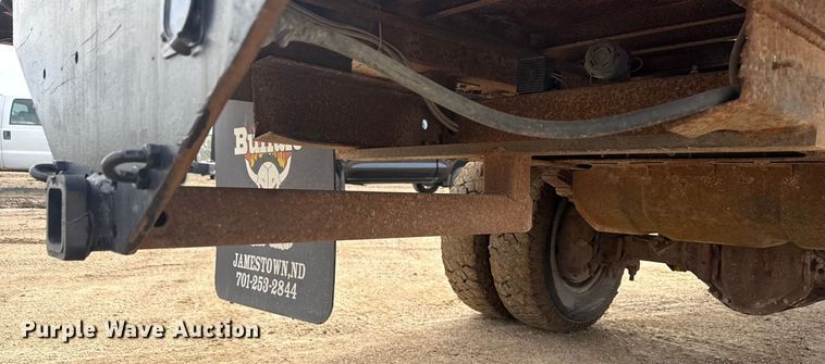 image for item ND9428 1991 Ford F450 Super Duty flatbed truck