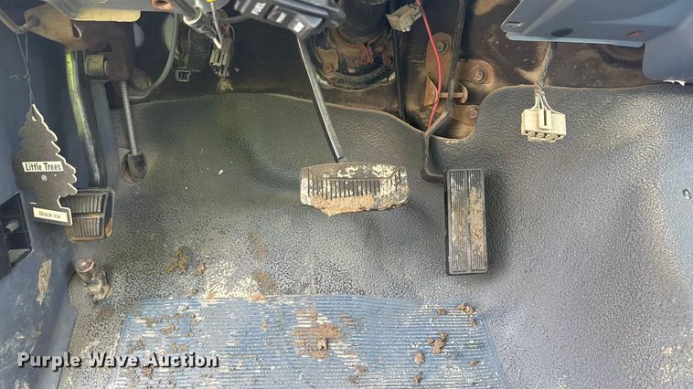 image for item ND9428 1991 Ford F450 Super Duty flatbed truck