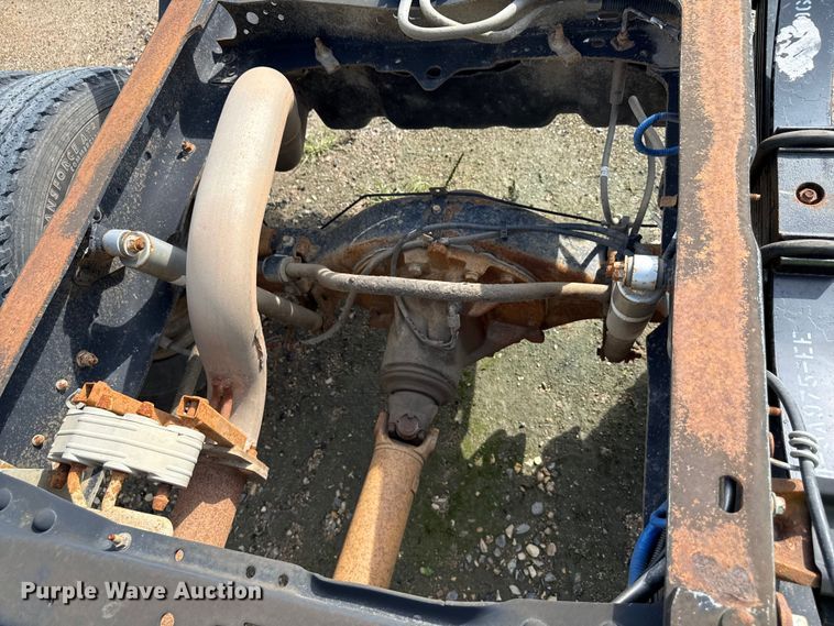 image for item ND9429 2014 Ford F550 SuperCab truck cab and chassis