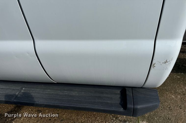 image for item ND9429 2014 Ford F550 SuperCab truck cab and chassis