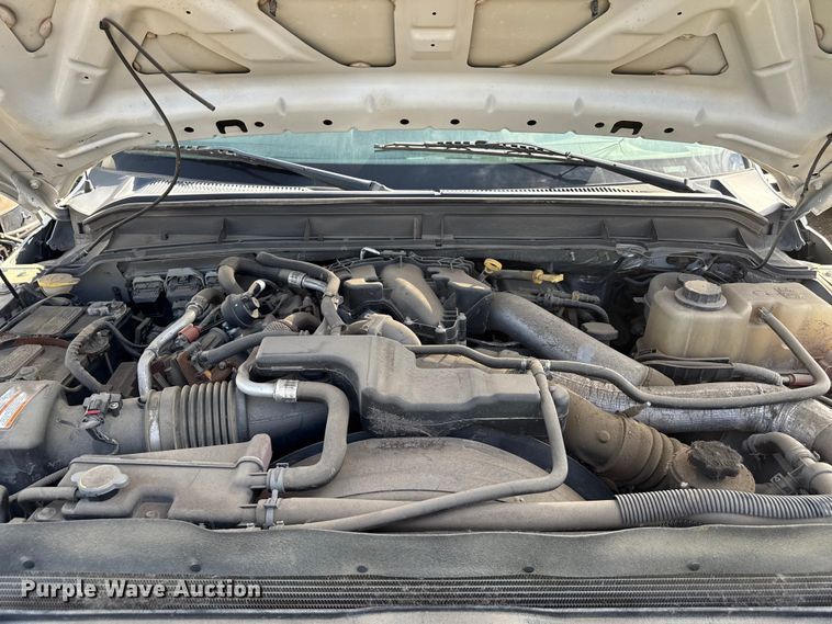 image for item ND9429 2014 Ford F550 SuperCab truck cab and chassis