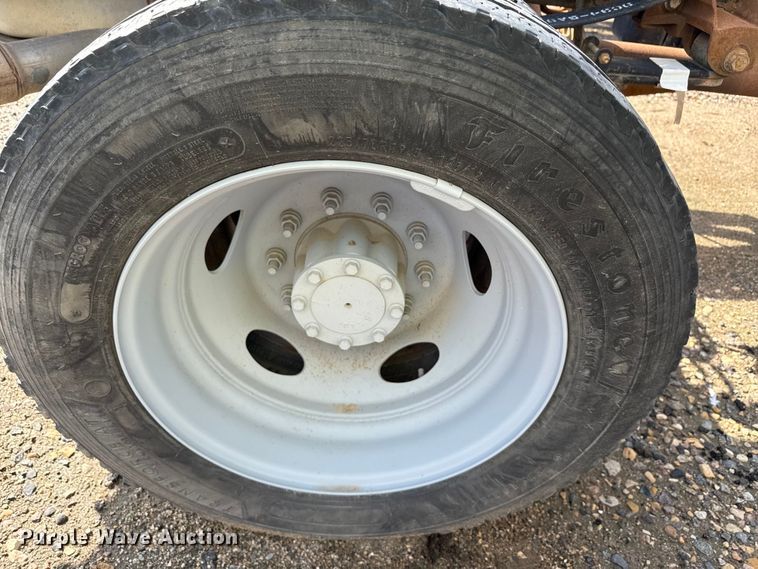 image for item ND9429 2014 Ford F550 SuperCab truck cab and chassis