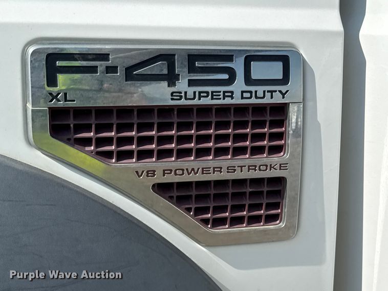 image for item ND9430 2008 Ford F450 Crew Cab mobile drilling rig