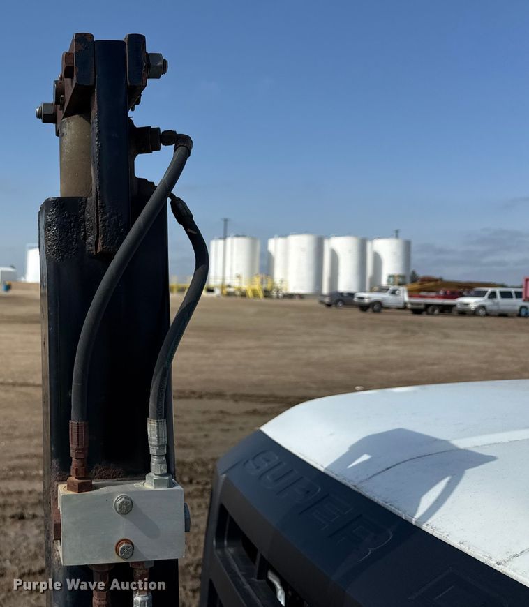 image for item ND9430 2008 Ford F450 Crew Cab mobile drilling rig