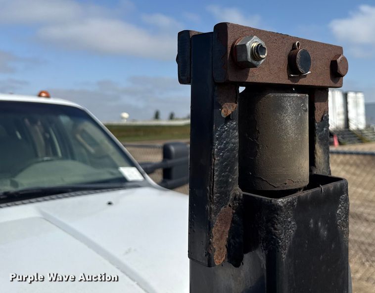 image for item ND9430 2008 Ford F450 Crew Cab mobile drilling rig