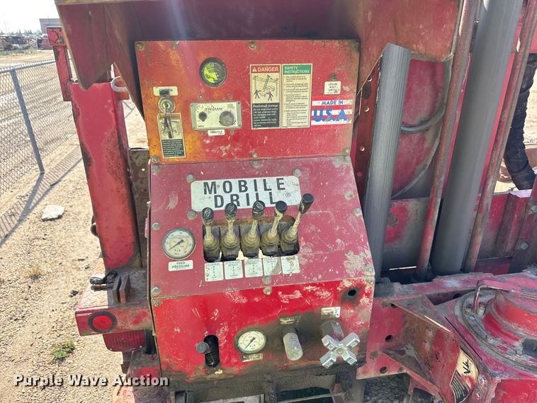 image for item ND9430 2008 Ford F450 Crew Cab mobile drilling rig