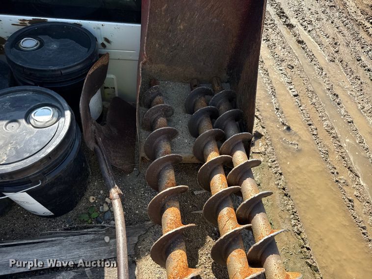 image for item ND9430 2008 Ford F450 Crew Cab mobile drilling rig