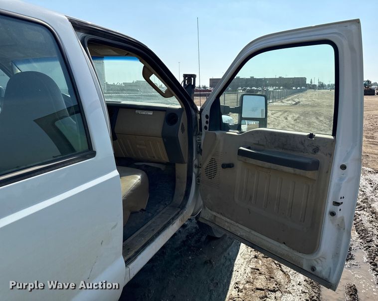 image for item ND9430 2008 Ford F450 Crew Cab mobile drilling rig