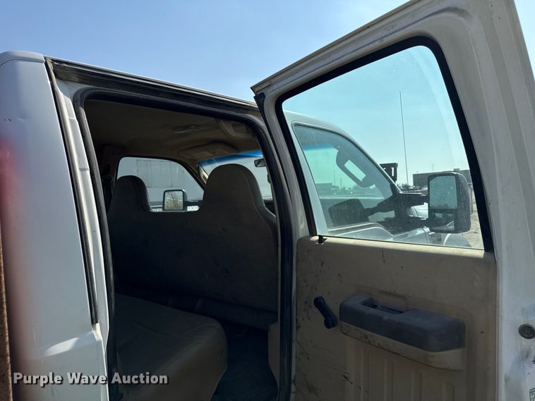 image for item ND9430 2008 Ford F450 Crew Cab mobile drilling rig