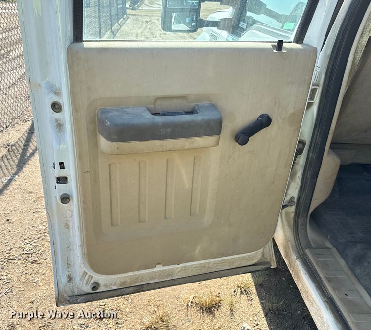 image for item ND9430 2008 Ford F450 Crew Cab mobile drilling rig