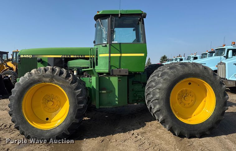 image for item ND9433 1983 John Deere 8450 4WD tractor