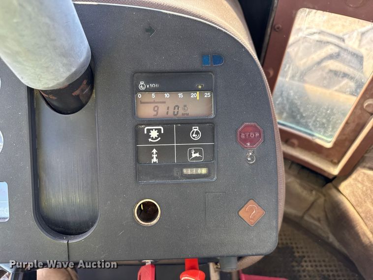 image for item ND9433 1983 John Deere 8450 4WD tractor